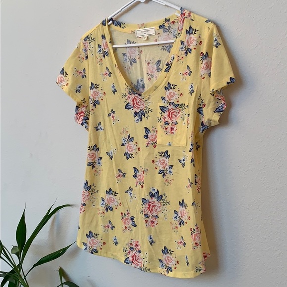 Floral T-shirt - Picture 2 of 6